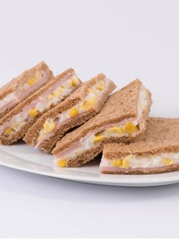 SANDWICHES DE JAMON CON CHOCLO